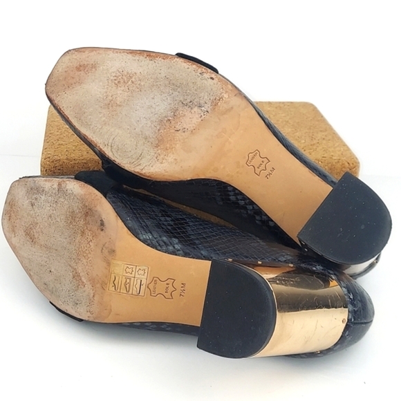 Tory Burch Black and Gold Chain Heels - Picture 10 of 16